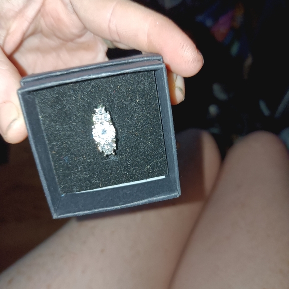 Ring - Picture 3 of 3